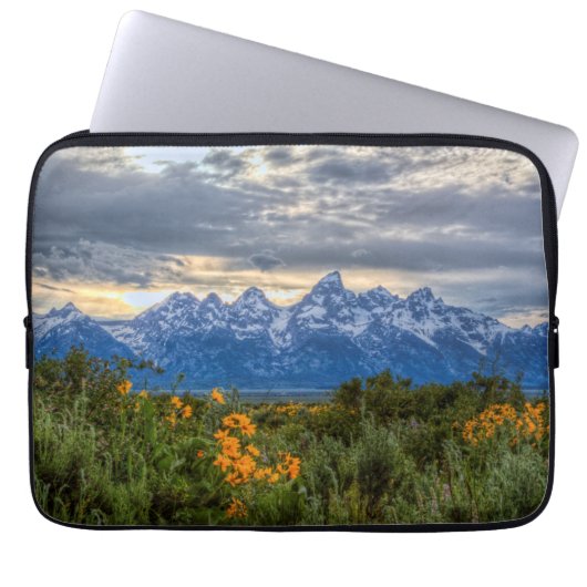 壮大なTetons ラップトップスリーブ (正面)