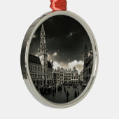 壮大場所、ブリュッセル、ベルギー メタルオーナメント (右)