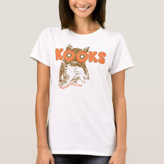 変なフクロウのTシャツ Tシャツ