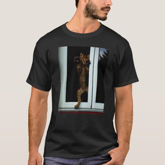 変な猫のイラスト 子猫のミーム Tシャツ (正面)