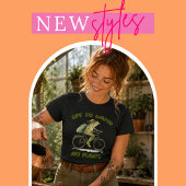 変わったカエルが水やりをする おもしろTシャツ トライブレンドTシャツ