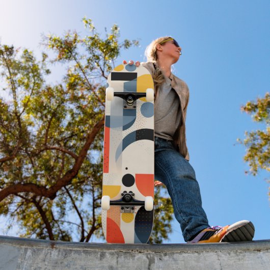 変化したカラフル形状とドット スケートボード (室外1)