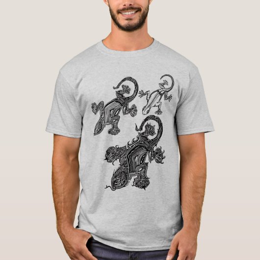 変形させる Tシャツ (正面)