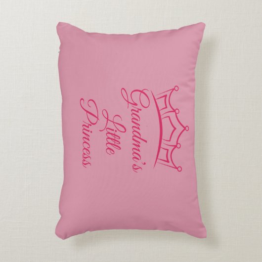 変更おばあちゃんの名前おばあちゃんの小さなプリンセス アクセントクッション (正面(垂直))