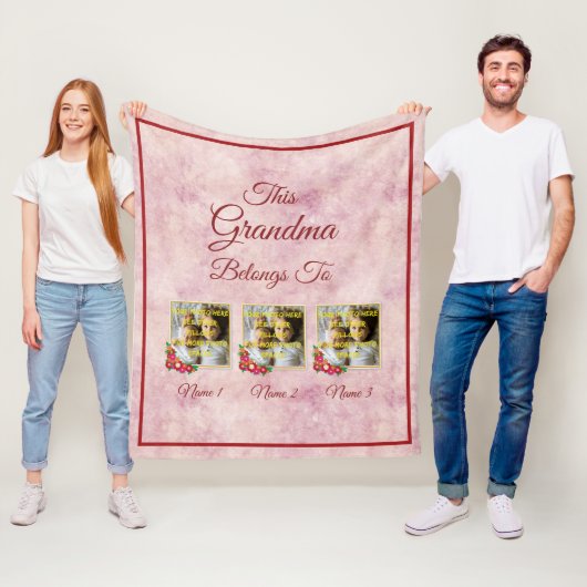 変更文字3枚の写真を追加この祖母は属している フリースブランケット (インサイチュ)