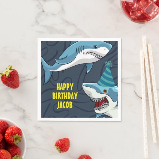 変装したサメの子誕生日 スタンダードカクテルナプキン (インサイチュ)