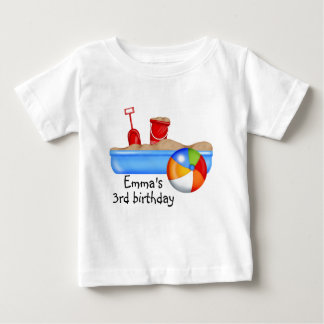 夏おもしろいサンドボックスビーチボール ベビーTシャツ