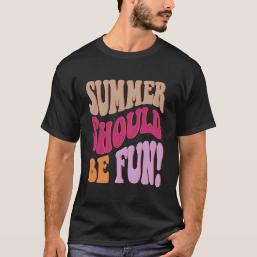 夏が楽しい サマーS カラフルな言葉がバックに Tシャツ (正面)