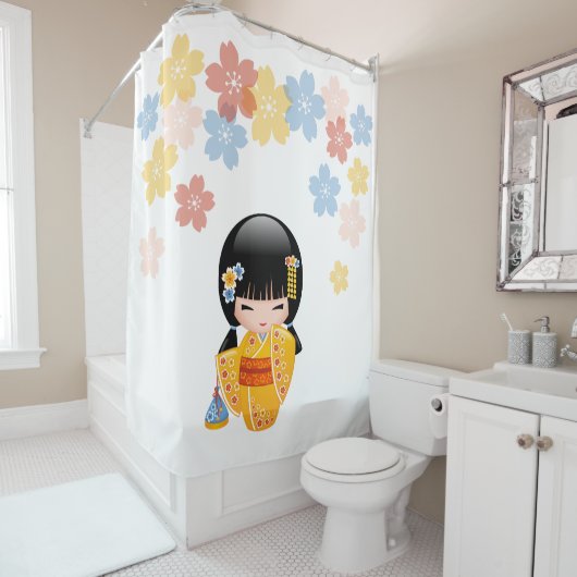 夏こけし人形黄色い着物芸者ガール シャワーカーテン (インサイチュ)