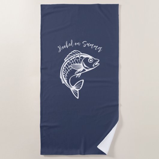 夏に夢中になっている魚 ビーチタオル (正面)