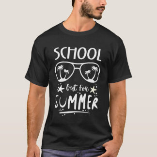 夏のお茶を飲む学校の最後のかわいい日 Tシャツ