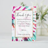 夏のアートネオンガーリーティール(緑がかった色)ピンク絞り染めパターン サンキューカード (スタンド正面)