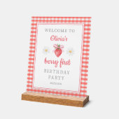 夏のイチゴの最初の誕生日ウェルカム アクリルサイン (傾斜)