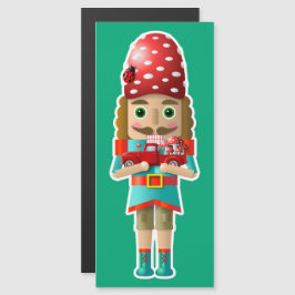 夏のウッドランドナツクラッカーと小さな赤いトラック