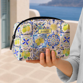 夏のシチリア島の青と黄色のマヨリカ陶器の柑橘類 ドップキット