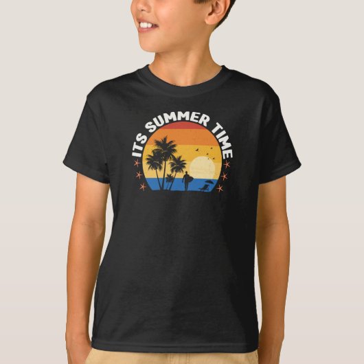 夏のトロピカルサンセットデザイン Tシャツ (正面)