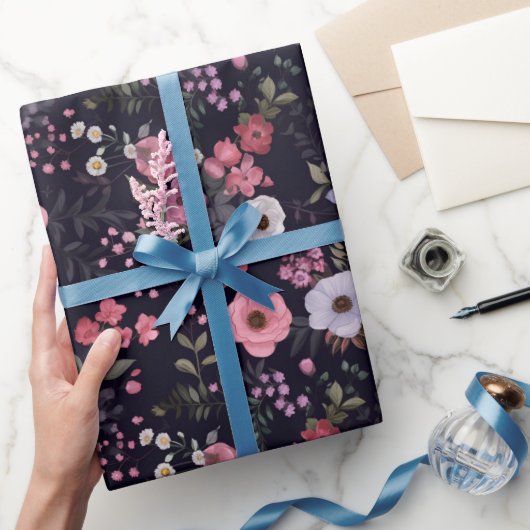 夏のバラ模様（黒） ラッピングペーパー (ギフト)