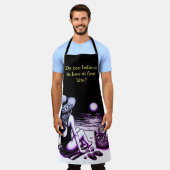 夏のバーベキューを楽しむ女性とおもしろいエプロン エプロン (着用した状態)