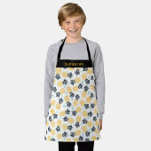 夏のパーソナライズされたパイナップル柄 エプロン (着用した状態)