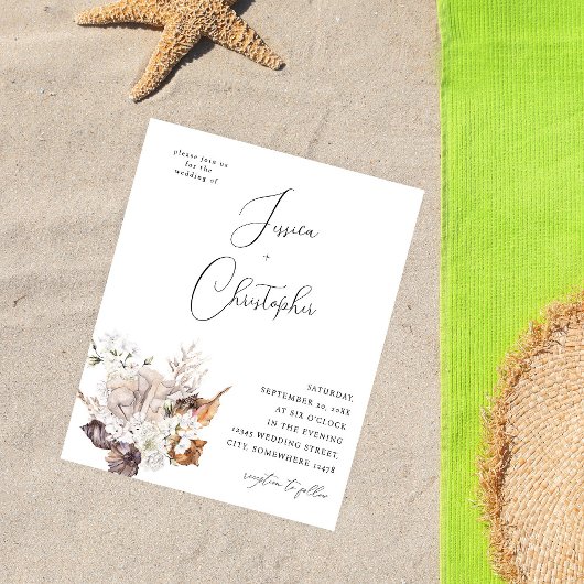 夏のビーチをテーマにした貝殻と白の花のウェディング招待状2 チラシ