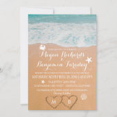 夏のビーチウェディング ハートの名前を砂に 招待状 (正面)