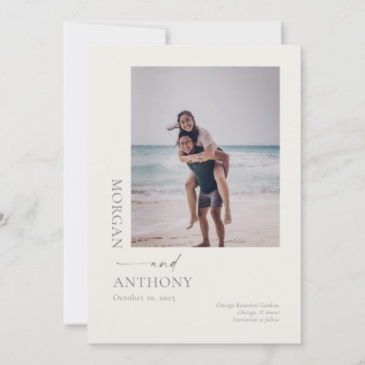 夏のビーチシンプル写真の日付の保存 セーブザデート (裏面)