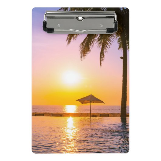夏のビーチシーン ミニクリップボード (正面)