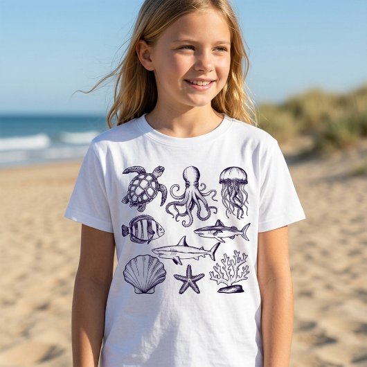  夏のビーチ カメ 魚 サメ タコ 貝殻   Tシャツ