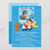 夏のプールを囲んでのパーティの写真の誕生日の招待状の男の子 招待状 (正面/裏面)