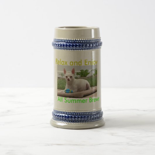 夏のマグの飲み物は、すべての夏の醸造物楽しみ、 ビールジョッキ (中央)