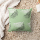 夏のモダンヤシの木の葉の背景のセージ緑 クッション (ブランケット)