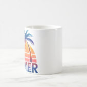 夏のレトロな夕日とヤシの木 コーヒーマグカップ (中央)