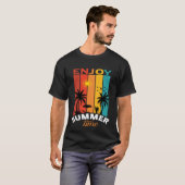 夏のレトロビーチTシャツを楽しもう Tシャツ (正面フル)