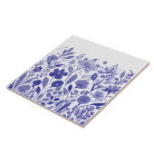 夏のワイルドフラワー – 濃い青と白の花 タイル (側面)