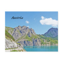 夏のヴォラーベルグのオーストリア山脈