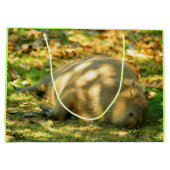 夏の太陽に輝くカピバラの夢 ラージペーパーバッグ (裏面)