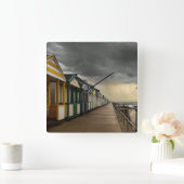 夏の嵐| Southwoldのビーチ小屋 スクエア壁時計 (ホーム)