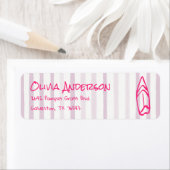 夏の手で描かれたピンクのベビーボードの赤ちゃんシャワー ラベル (インサイチュ)