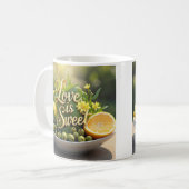 夏の日当たりの良いレモン、オリーブ、柑橘類スライス コーヒーマグカップ (正面左)