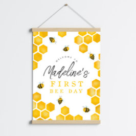 夏の最初の蜂の日1番目の誕生日ウェルカムサイン ポスター
