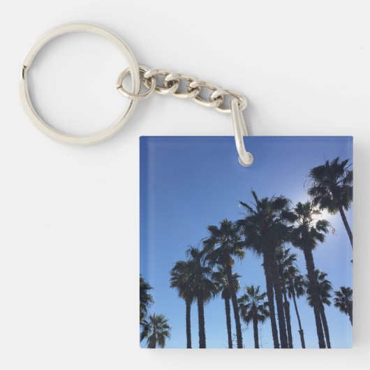 夏の海のヤシの木 青い色彩写真 キーホルダー (正面)