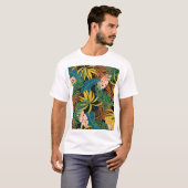夏の熱帯の明るい植物のパターン Tシャツ (正面フル)
