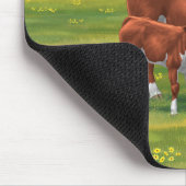 夏の牧草地でヘレフォードカウカフカートカーフ マウスパッド (コーナー)