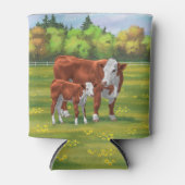 夏の牧草地でヘレフォードカウカフカートカーフ 缶クーラー (正面)