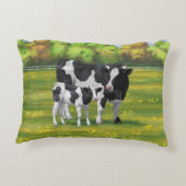 夏の牧草地でホルスタイン牛&かわいい子牛 アクセントクッション (裏面)