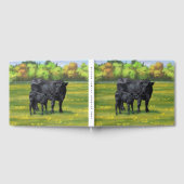 夏の牧草地に黒アンガスカウカワイカフカーフ ゲストブック (全面)