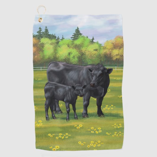 夏の牧草地に黒アンガスカウカワイカフカーフ ゴルフタオル (正面)