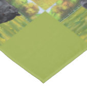 夏の牧草地に黒アンガスカウカワイカフカーフ テーブルクロス (アングル)