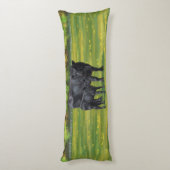 夏の牧草地に黒アンガスカウカワイカフカーフ ボディピロー (裏面 (縦))