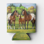 夏の牧草地のブラウンベイアパロオーサ馬 缶クーラー (正面)